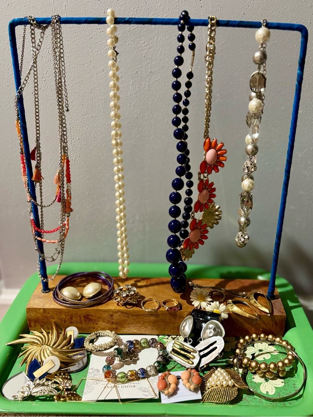 Mixed Jewelry Lot In Glass Vase